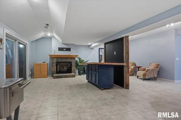 $599,900 | 200 South Koke Mill Road, Springfield, IL 62704
