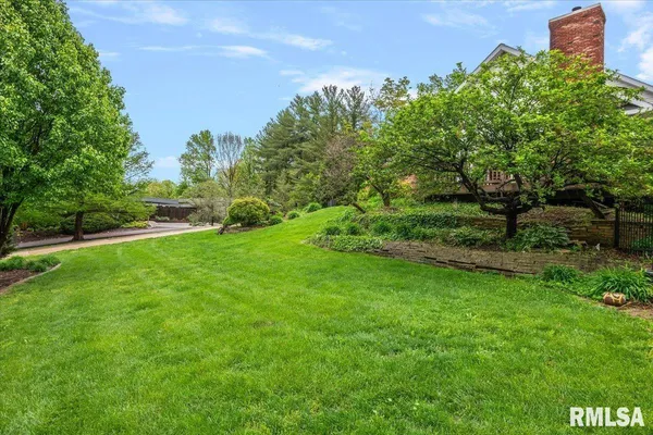 $599,900 | 200 South Koke Mill Road, Springfield, IL 62704
