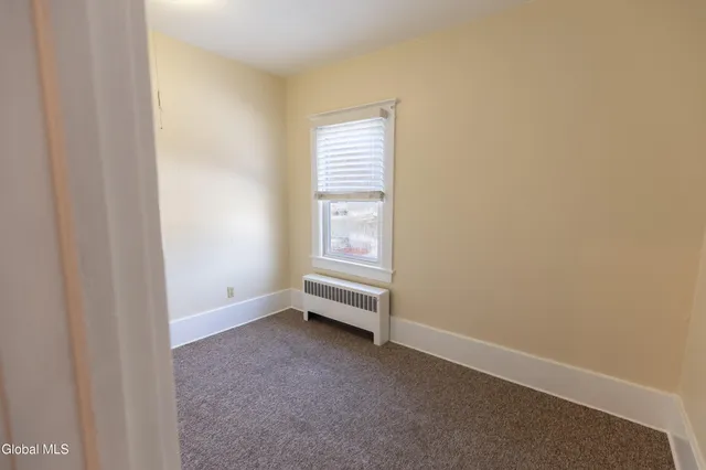 $1,175 | 301 South Main Street, Mechanicville, NY 12118