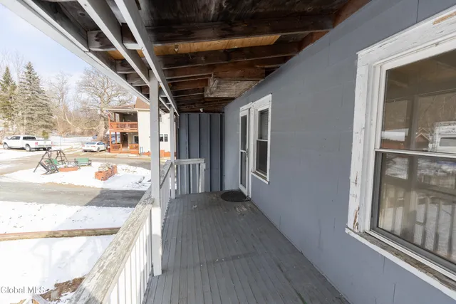 $1,175 | 301 South Main Street, Mechanicville, NY 12118