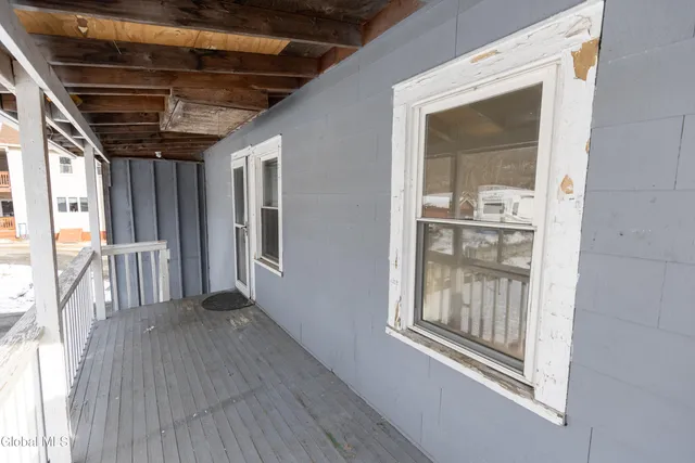 $1,175 | 301 South Main Street, Mechanicville, NY 12118