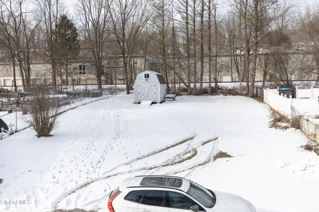 $1,175 | 301 South Main Street, Mechanicville, NY 12118