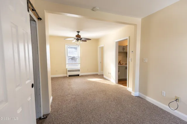 $1,175 | 301 South Main Street, Mechanicville, NY 12118