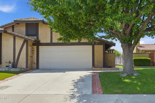 $714,995 | 26019 Palomita Drive, Valencia, CA 91355