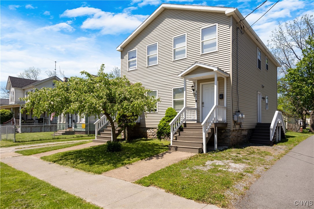 362 Washington Avenue Oneida, NY 13421 - Photo 3 of 46