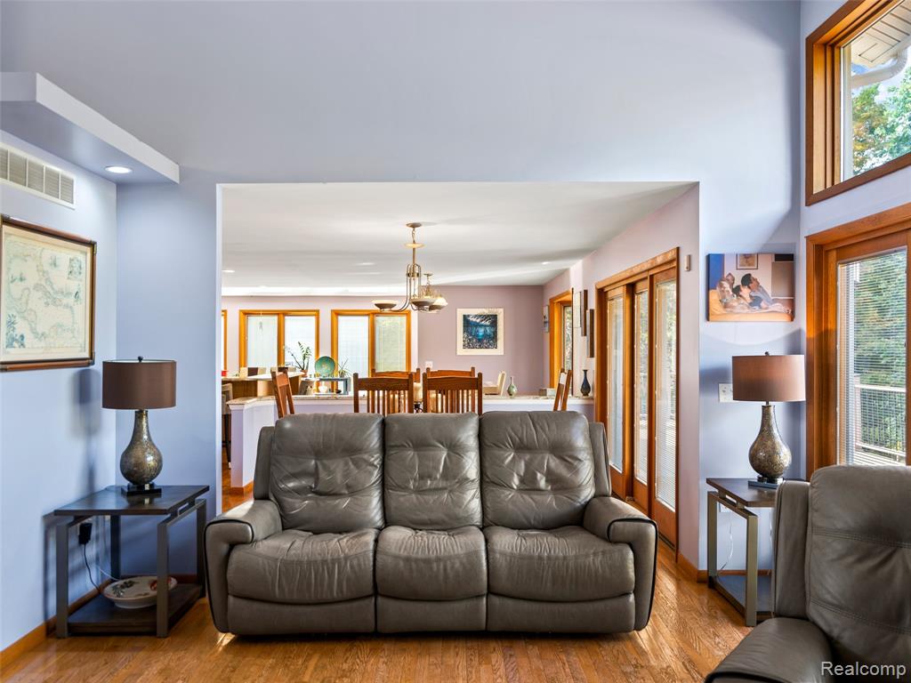 7286 Pine Knob Road Clarkston, MI 48348 - Photo 14 of 71