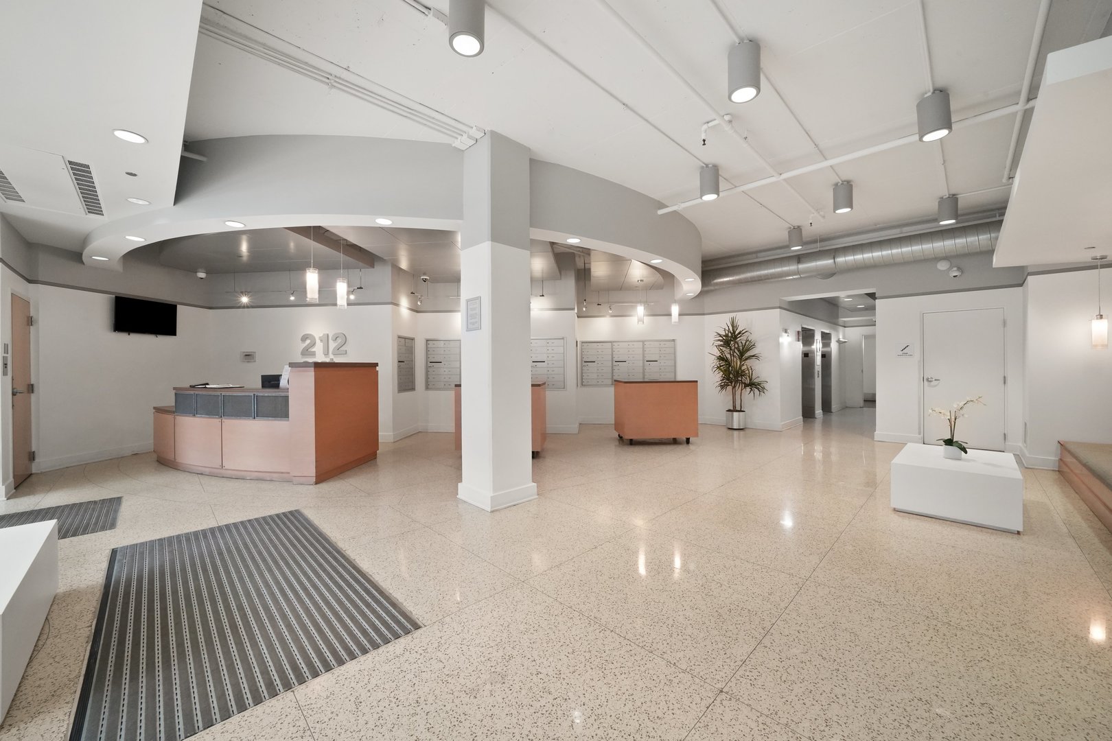 212 East Cullerton Street, Unit 1009 Chicago, IL 60616 - Photo 16 of 19