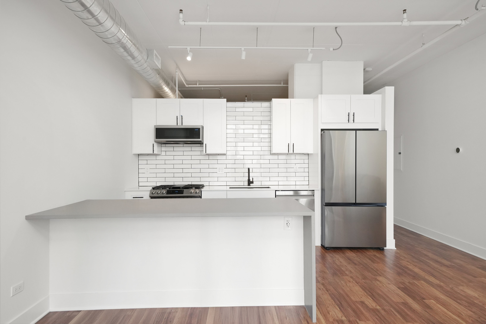 212 East Cullerton Street, Unit 1009 Chicago, IL 60616 - Photo 6 of 19