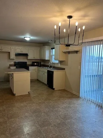 $329,000 | 565 South Cedar Street, Gardner, KS 66030