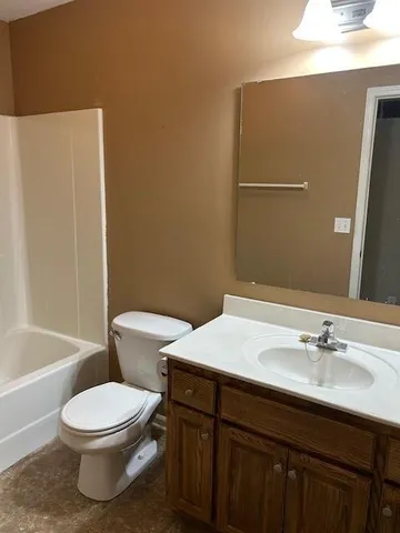 $329,000 | 565 South Cedar Street, Gardner, KS 66030