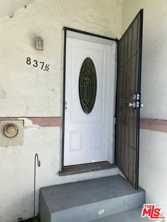 $2,100 | 837 North Alexandria Avenue, Unit 1/2, Los Angeles, CA 90029