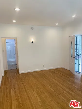 $2,100 | 837 North Alexandria Avenue, Unit 1/2, Los Angeles, CA 90029