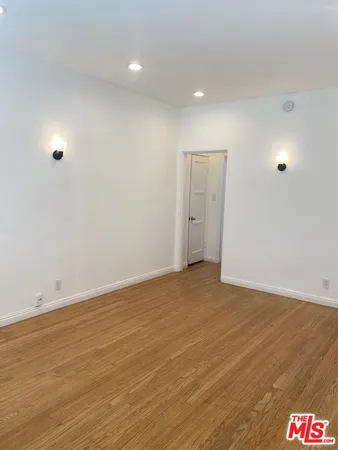 $2,100 | 837 North Alexandria Avenue, Unit 1/2, Los Angeles, CA 90029