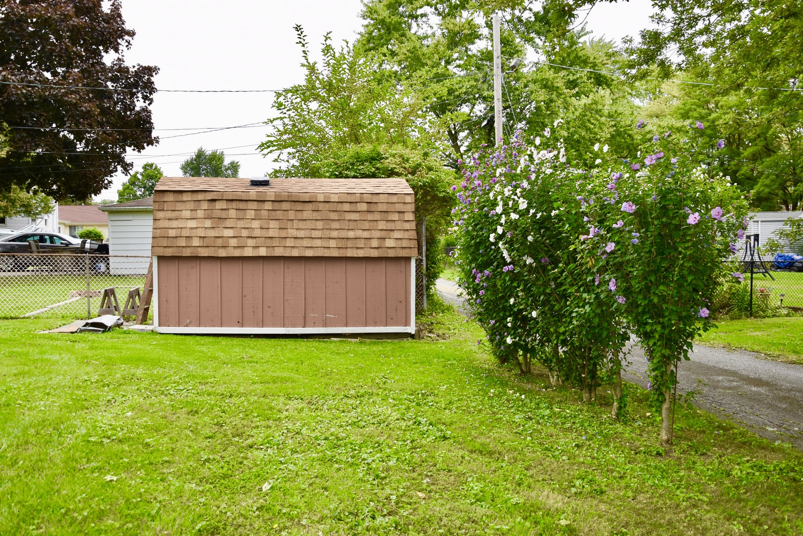 3449 Phillips Avenue Steger, IL 60475 - Photo 19 of 25 a view of a wooden deck and a big yard