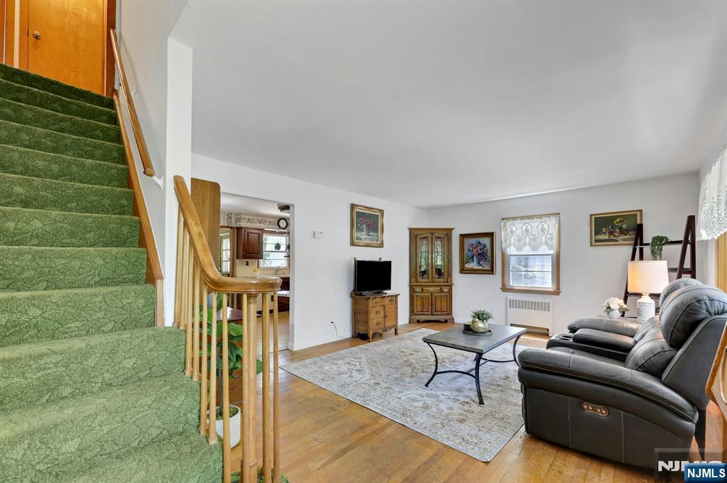 123 Chapel Road Mahwah, NJ 07430 - Photo 5 of 17