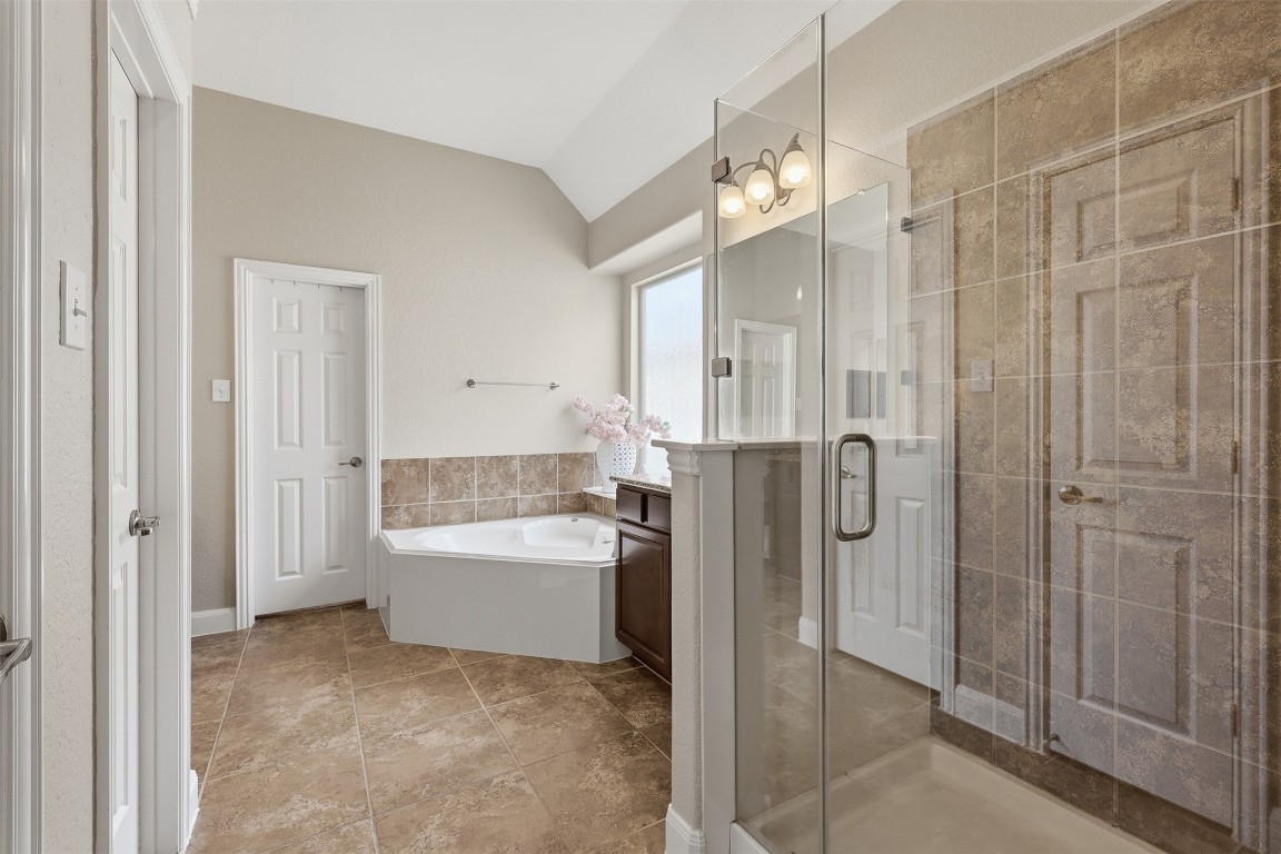 6718 Honeycrest Lane Spring, TX 77389 - Photo 25 of 50