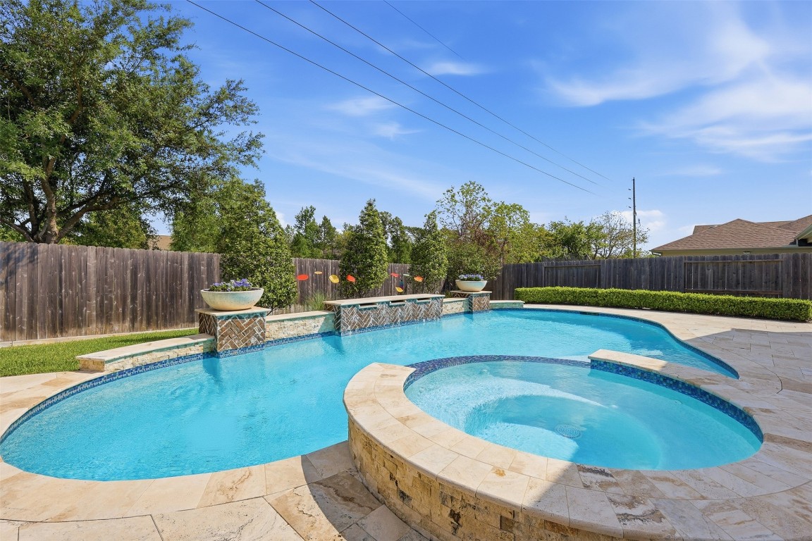 6718 Honeycrest Lane Spring, TX 77389 - Photo 35 of 50