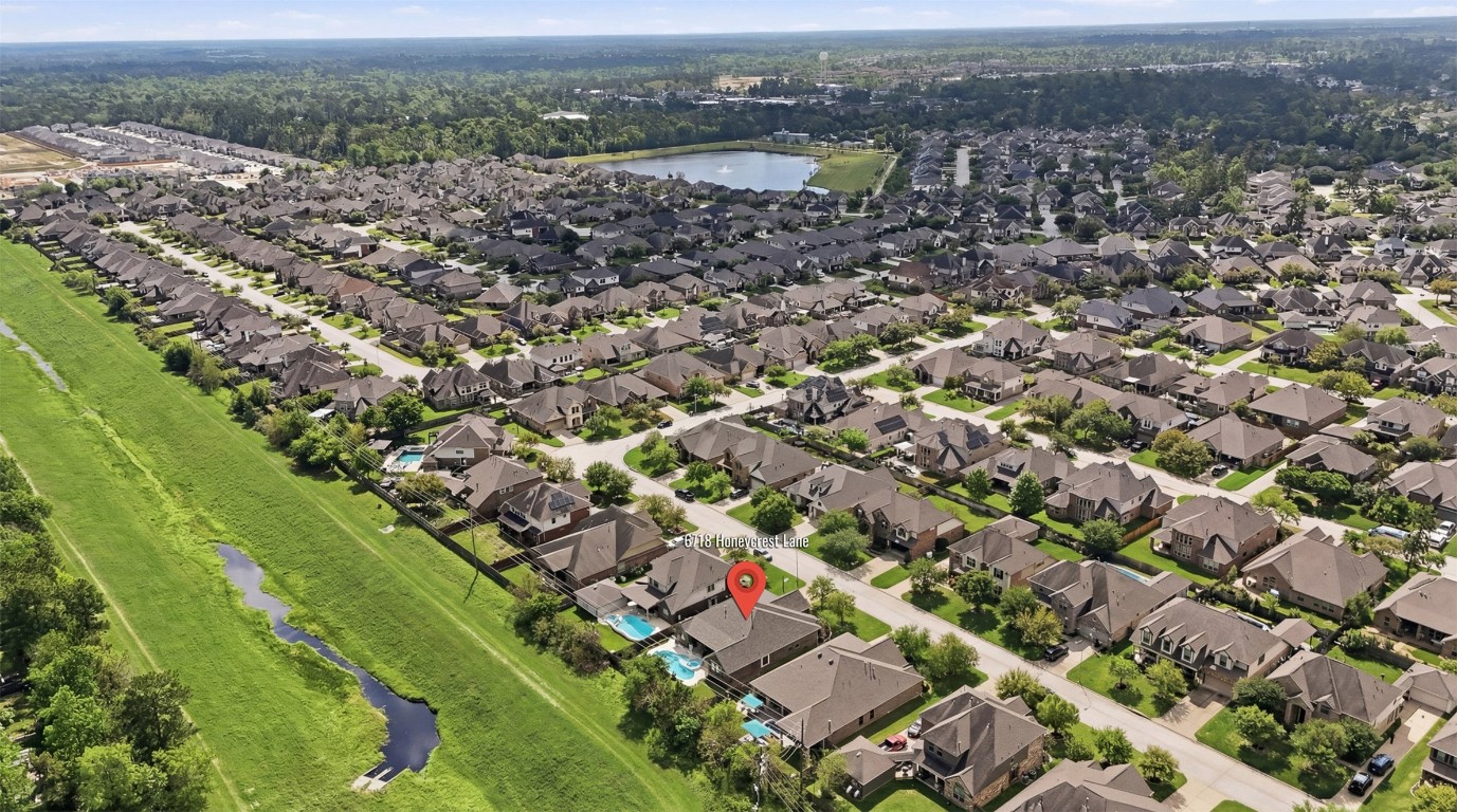 6718 Honeycrest Lane Spring, TX 77389 - Photo 38 of 50