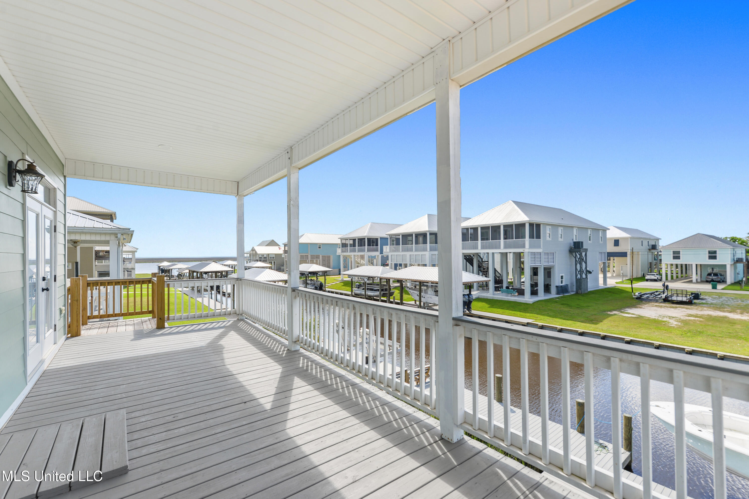 4027 Borneo Street Bay St. Louis, MS 39520 - Photo 4 of 41 B004 (7)