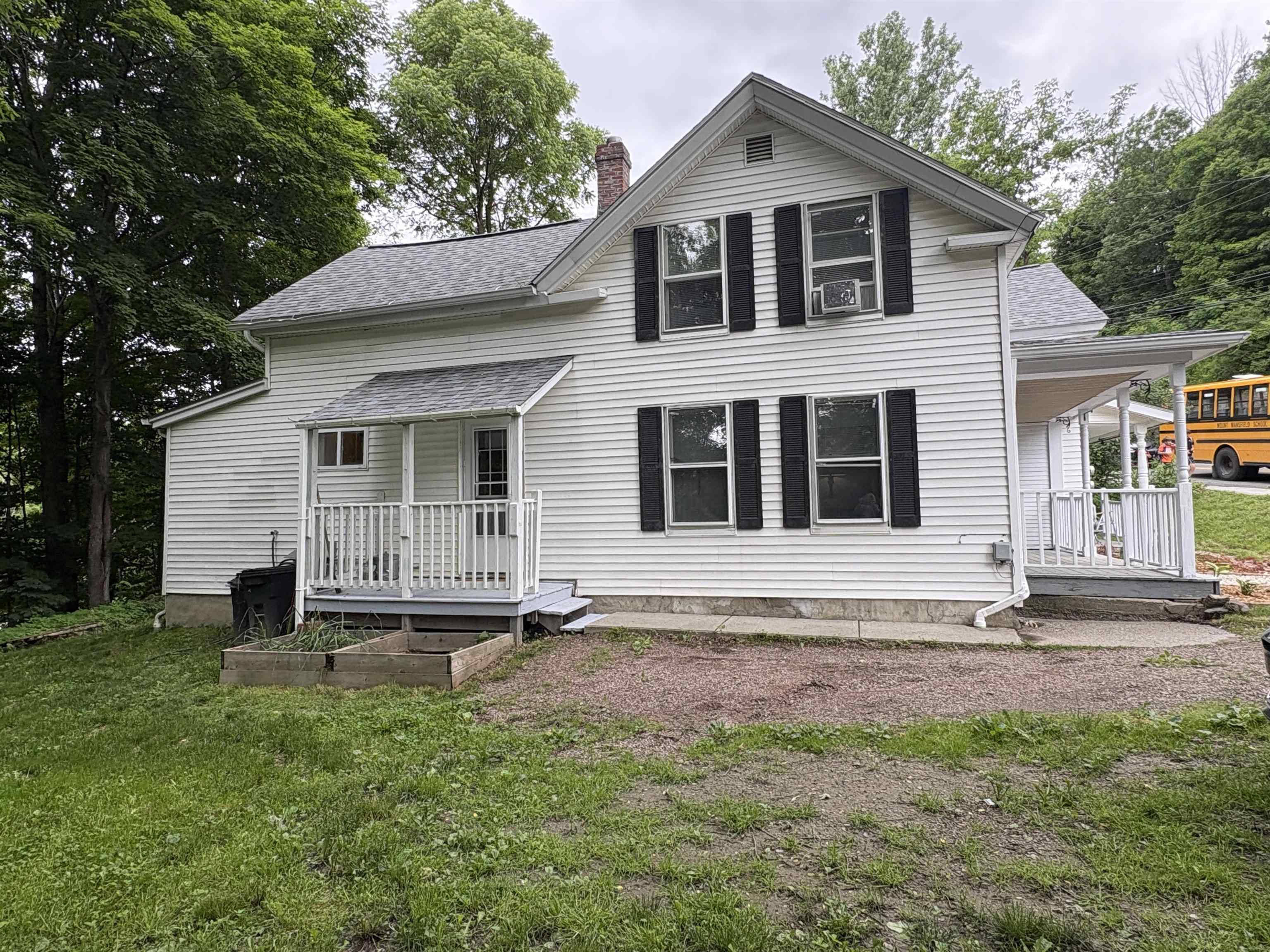 137 Jericho Road Richmond, VT 05477 - Photo 2 of 51