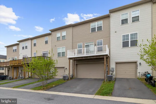 $615,000 | 15610 Steamboat Way, Olney, MD 20906