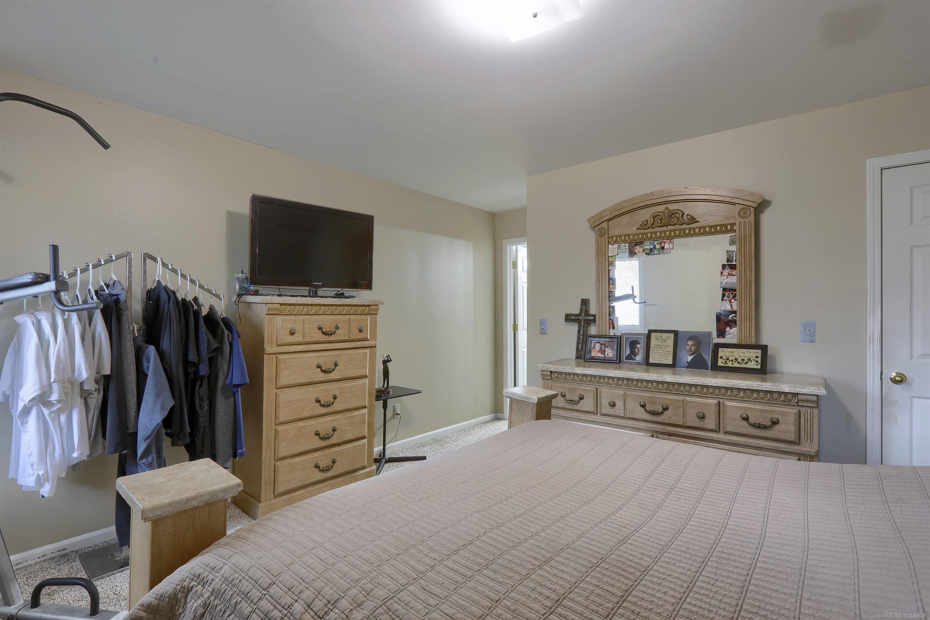 38895 Ridgeview Circle, Unit 58 Clinton Township, MI 48036 - Photo 25 of 33