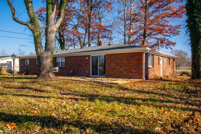 $299,999 | 8949 South McGray Drive, Pendleton, IN 46064