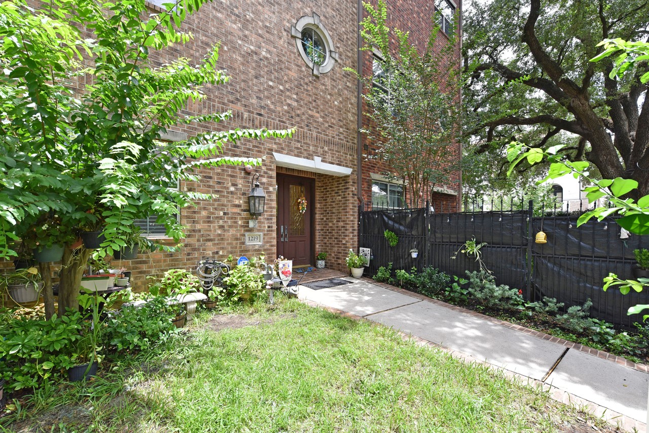1219 Rosedale Street Houston, TX 77004 - Photo 4 of 46