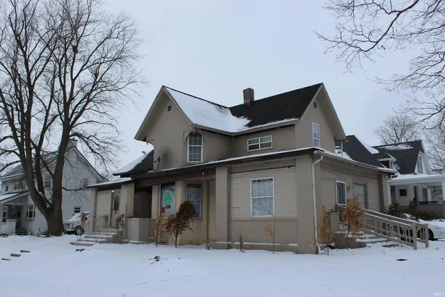 $229,000 | 403 North Main Street, Kendallville, IN 46755