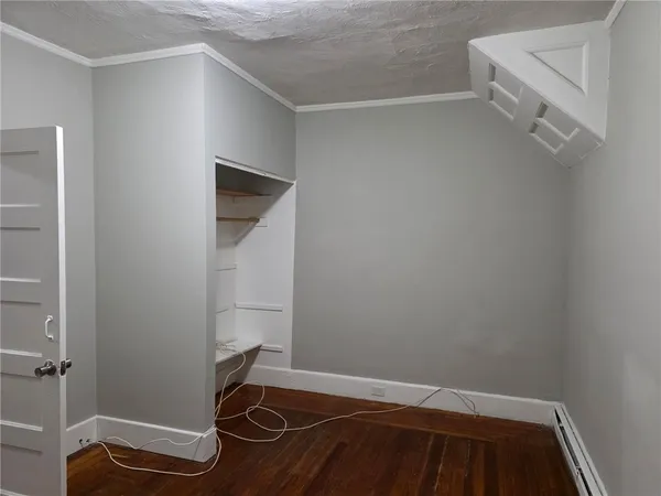 $2,000 | 108 Lenox Avenue, Unit 1, Providence, RI 02907