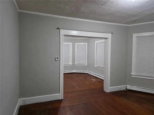 $2,000 | 108 Lenox Avenue, Unit 1, Providence, RI 02907