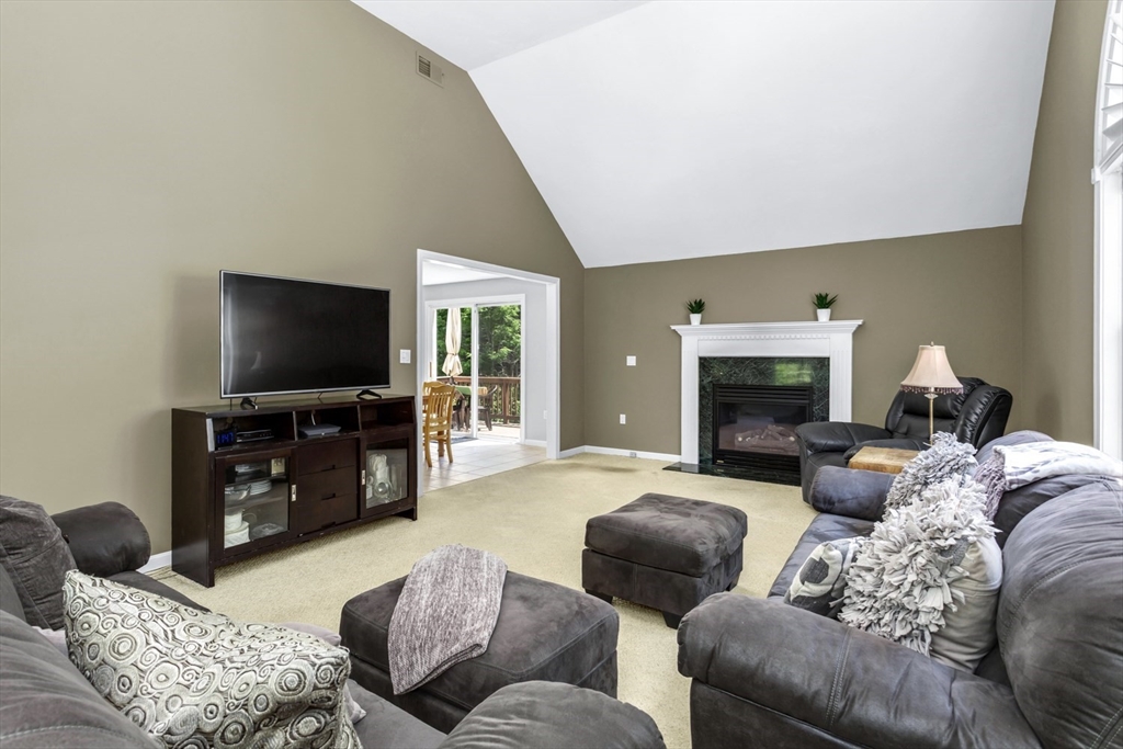 19 Padden Road Franklin, MA 02038 - Photo 18 of 42
