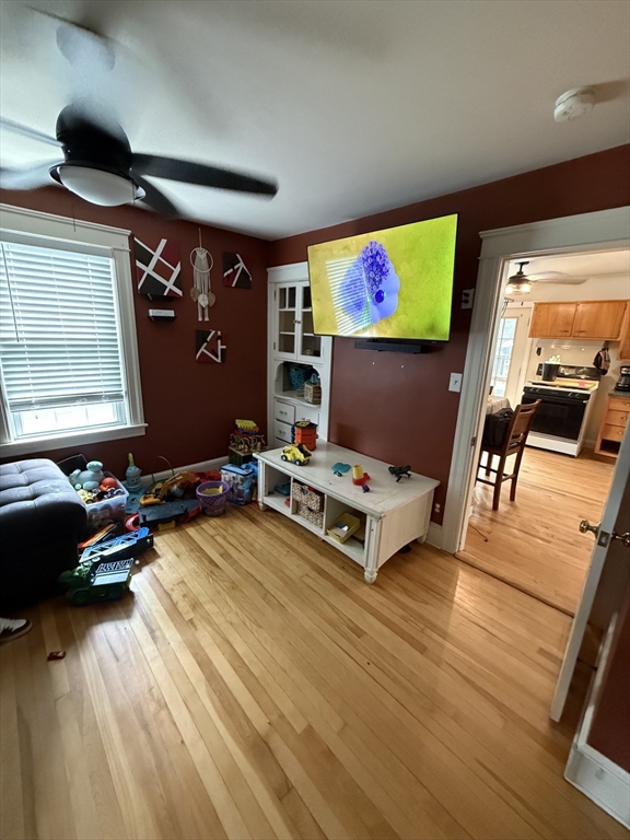 74 Wilkinson Street Worcester, MA 01606 - Photo 16 of 25