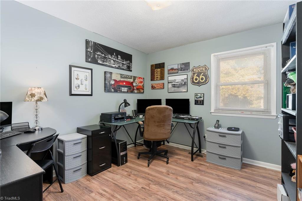402 Whitney Road Mocksville, NC 27028 - Photo 12 of 23 Gallery Image 12