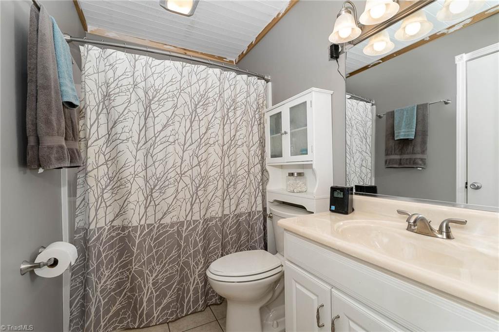 402 Whitney Road Mocksville, NC 27028 - Photo 10 of 23 Gallery Image 10