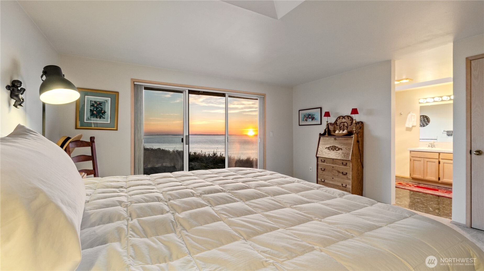 2377 West Beach Road Oak Harbor, WA 98277 - Photo 17 of 40 Gallery Image 17