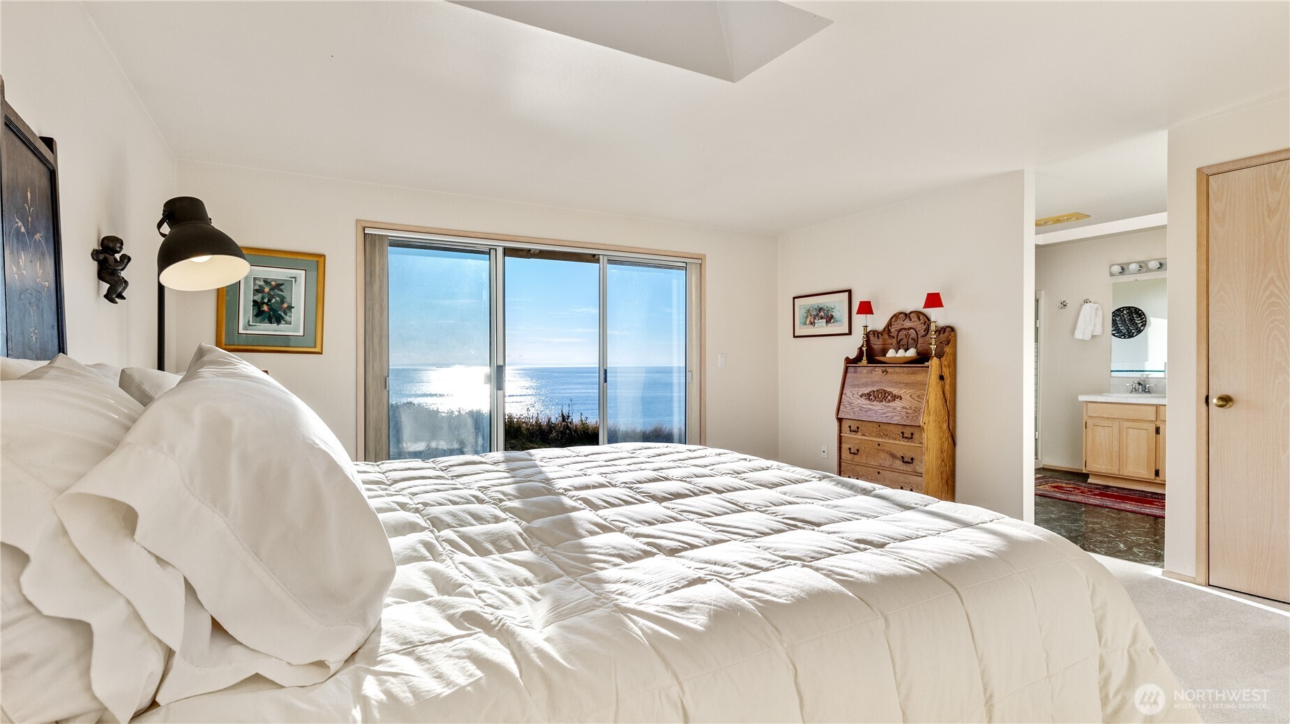 2377 West Beach Road Oak Harbor, WA 98277 - Photo 18 of 40 Gallery Image 18