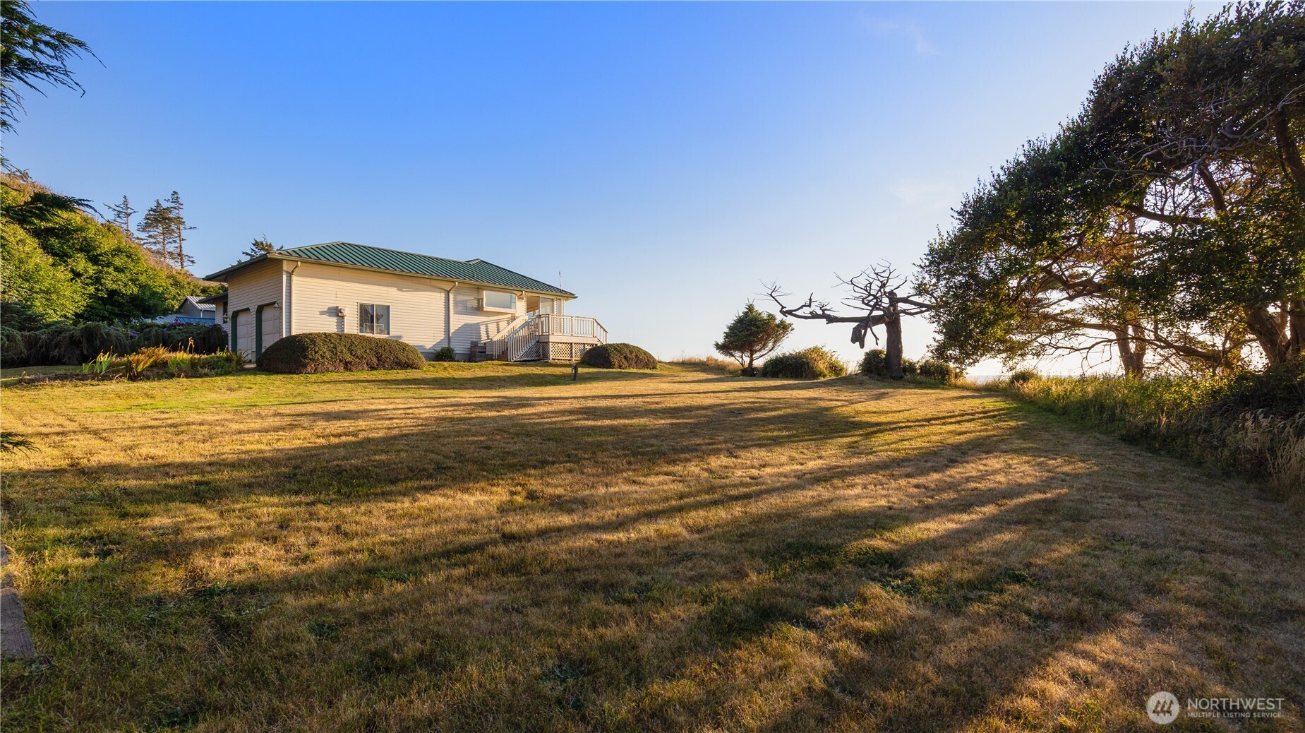 2377 West Beach Road Oak Harbor, WA 98277 - Photo 31 of 40 Gallery Image 31