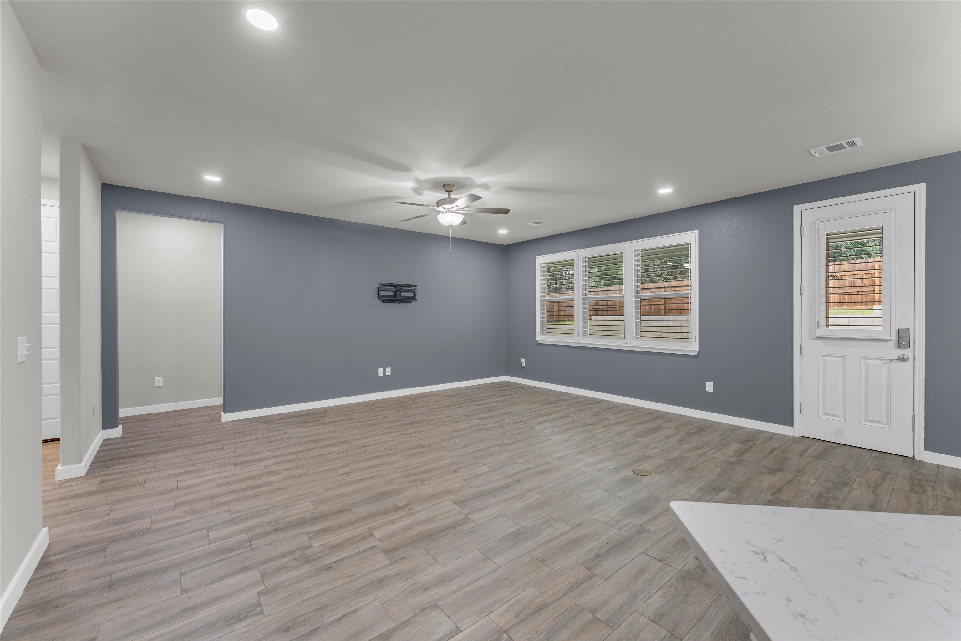 511 Taylor Drive Horseshoe Bay, TX 78657 - Photo 9 of 36