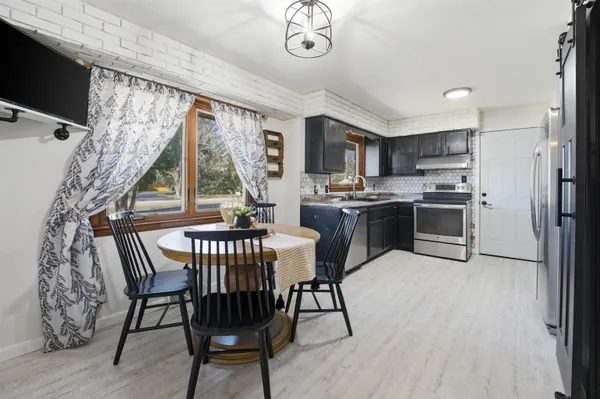 $335,000 | N1322 Greenwood Road, Greenville, WI 54942