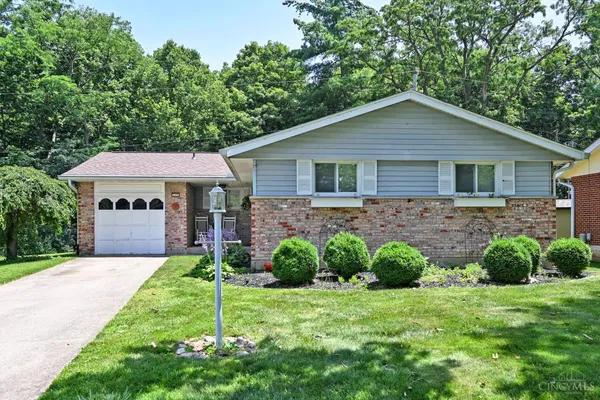 $255,000 | 137 Bayham Drive, Cincinnati, OH 45218