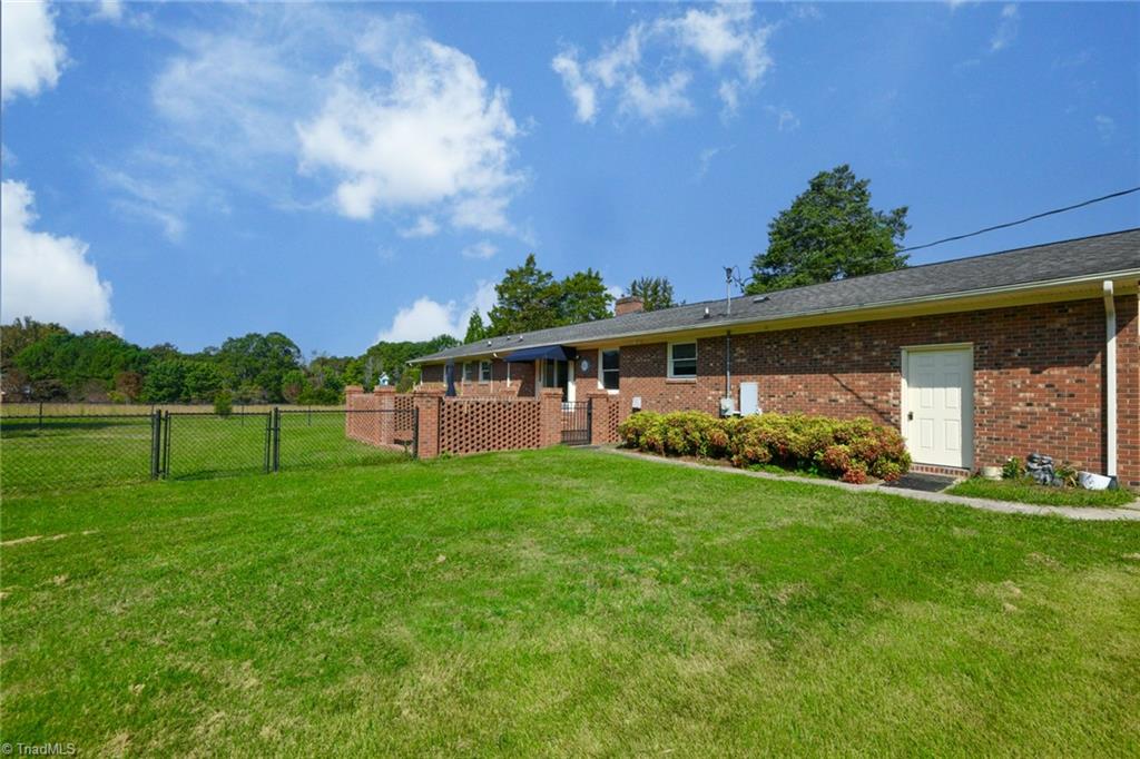 7115 Rockledge Road Whitsett, NC 27377 - Photo 32 of 49