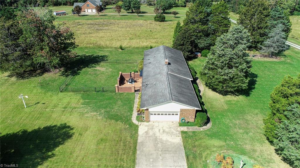 7115 Rockledge Road Whitsett, NC 27377 - Photo 46 of 49