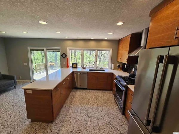 $510,000 | 20 Boca Drive, Hannibal, MO 63401