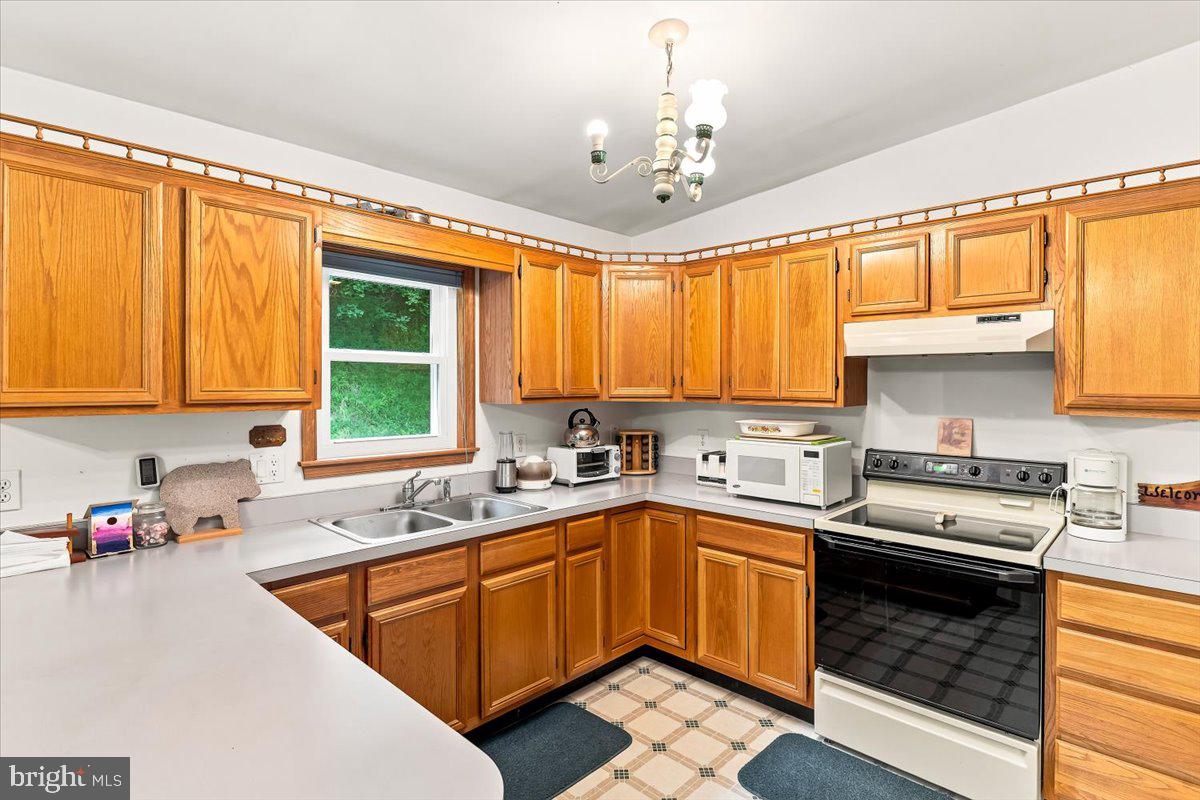611 Timber Trail McHenry, MD 21541 - Photo 11 of 31