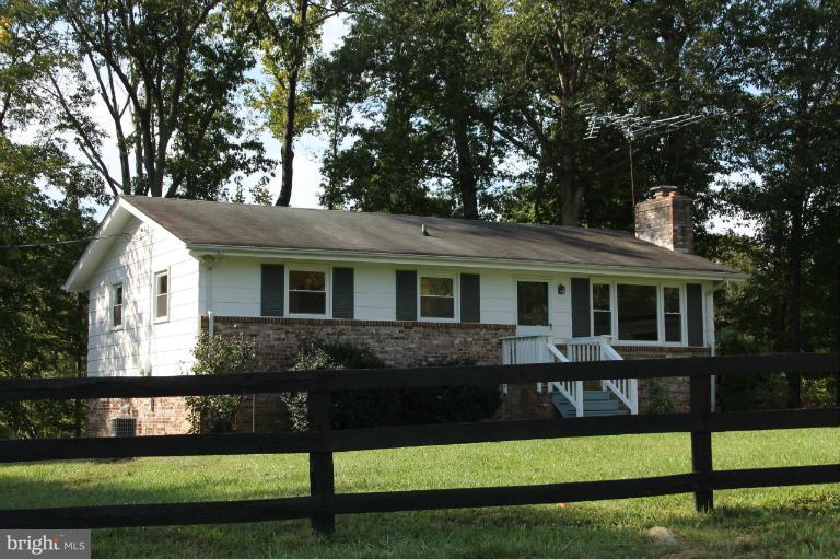 7330 Wilson Road Warrenton, VA 20186 - Photo 1 of 20 Exterior (Front)
