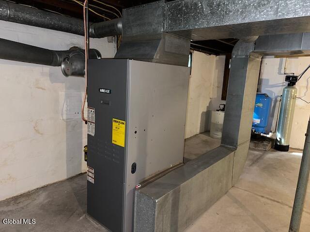 704 Bridge Street Bethlehem, NY 12158 - Photo 20 of 37 IMG_4825