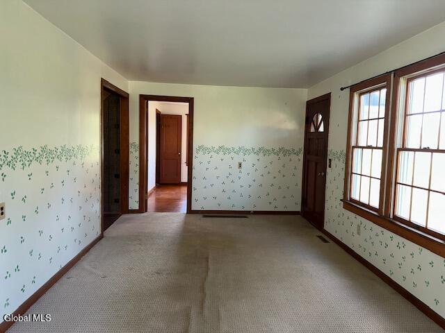 704 Bridge Street Bethlehem, NY 12158 - Photo 8 of 37 IMG_4813