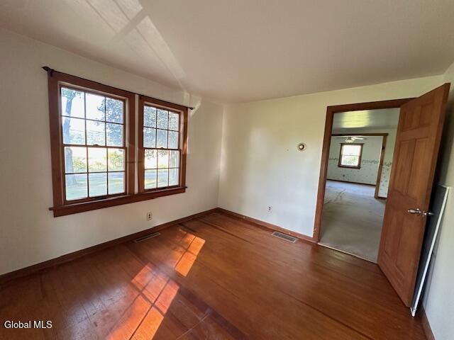 704 Bridge Street Bethlehem, NY 12158 - Photo 10 of 37 IMG_4815