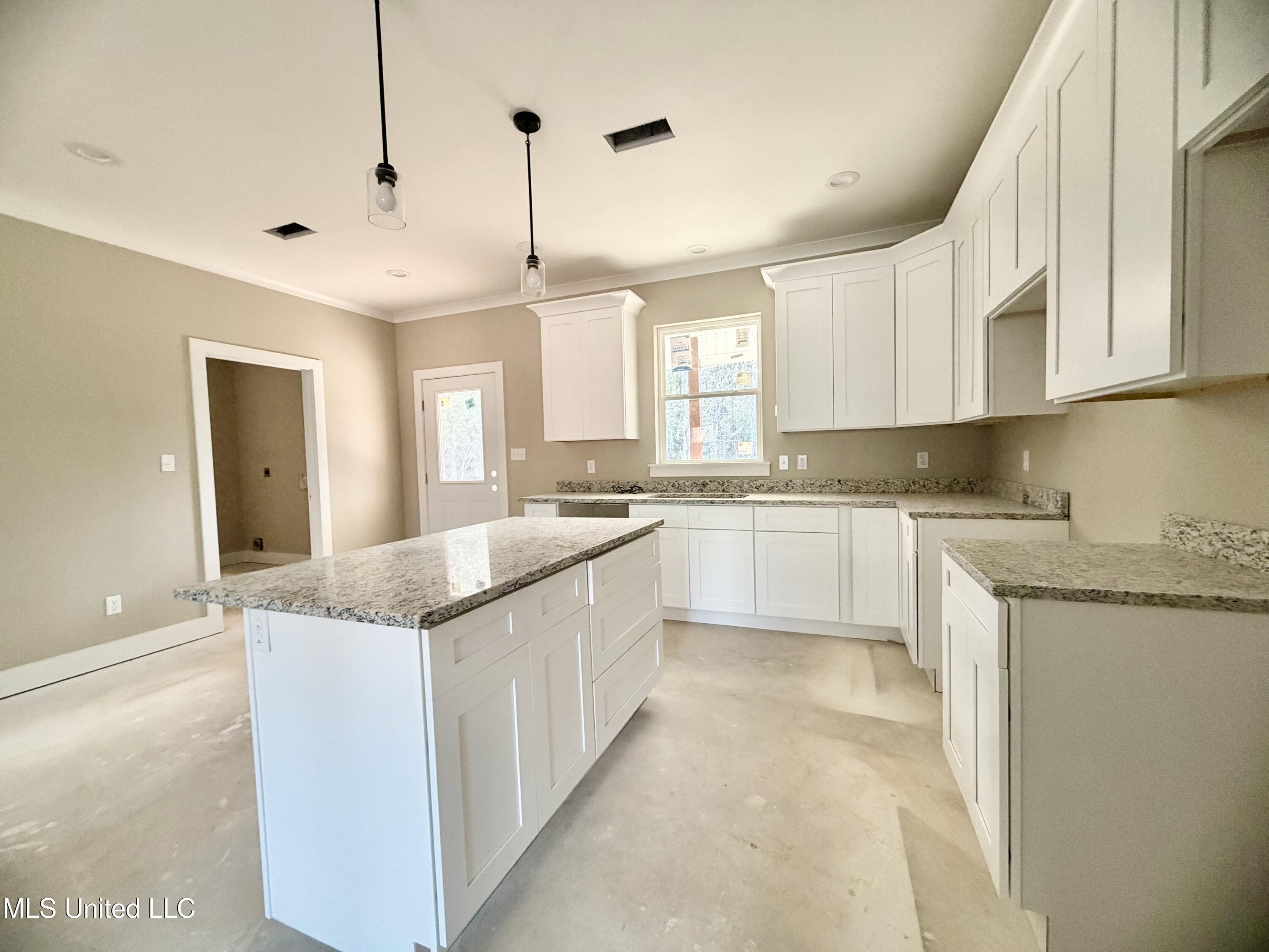 396 George Ford Road Carriere, MS 39426 - Photo 9 of 28 IMG_7307